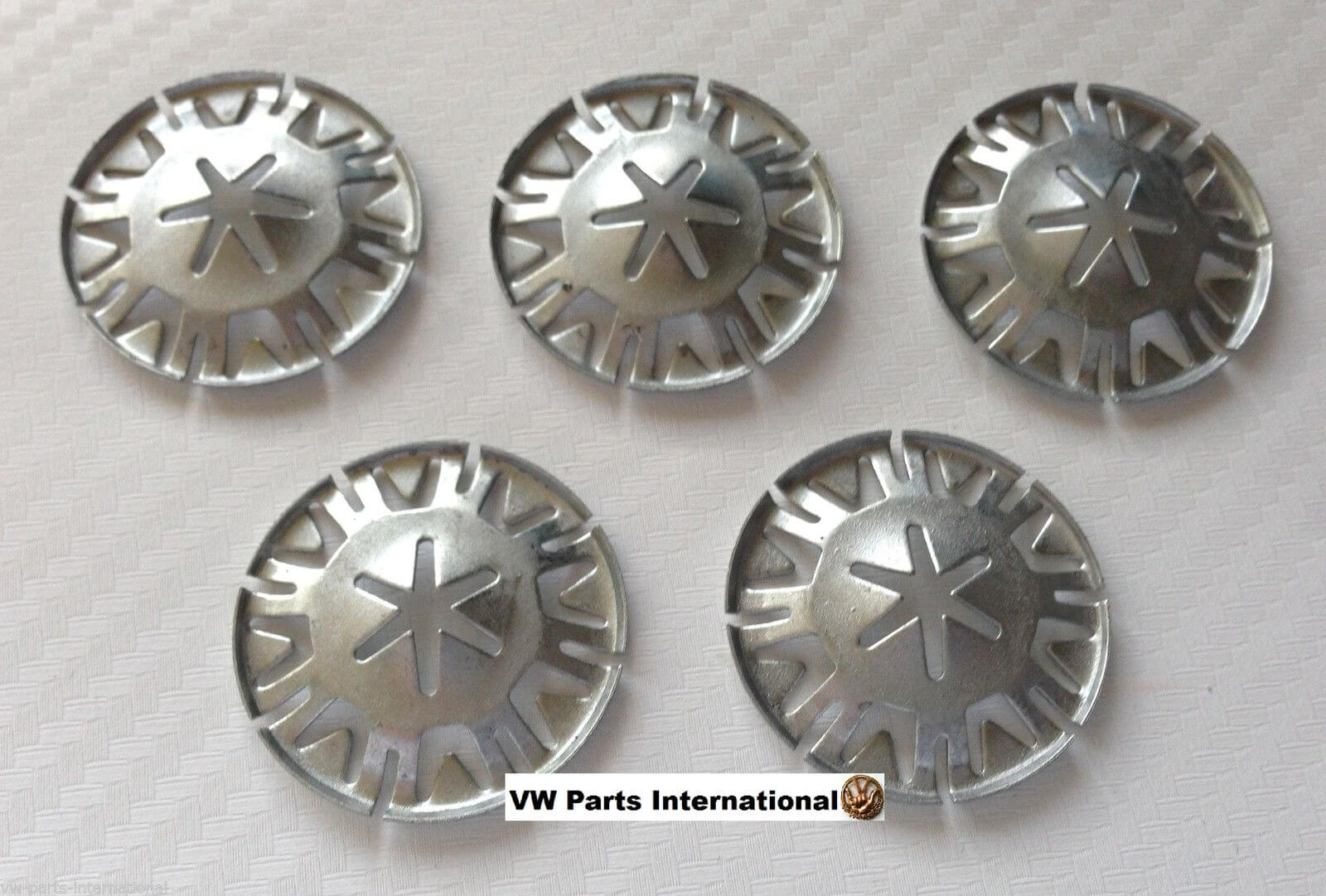 5x Under Tray Exhaust Heat Shield Fixing Clip Nut VW Caddy Crafter