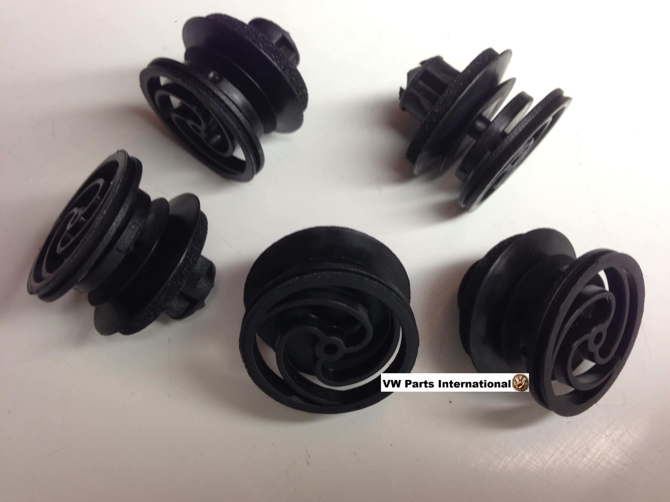 5x VW Golf MK4 Door Card Fixing Clips GTI R32 New Quality Parts VW