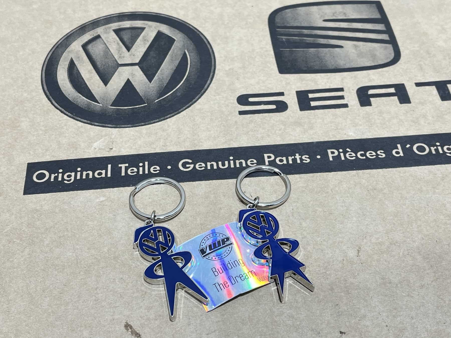 Genuine Mr and Mrs VW Bobble Head Keyrings MK1 MK2 MK3 MK4 MK5 MK6