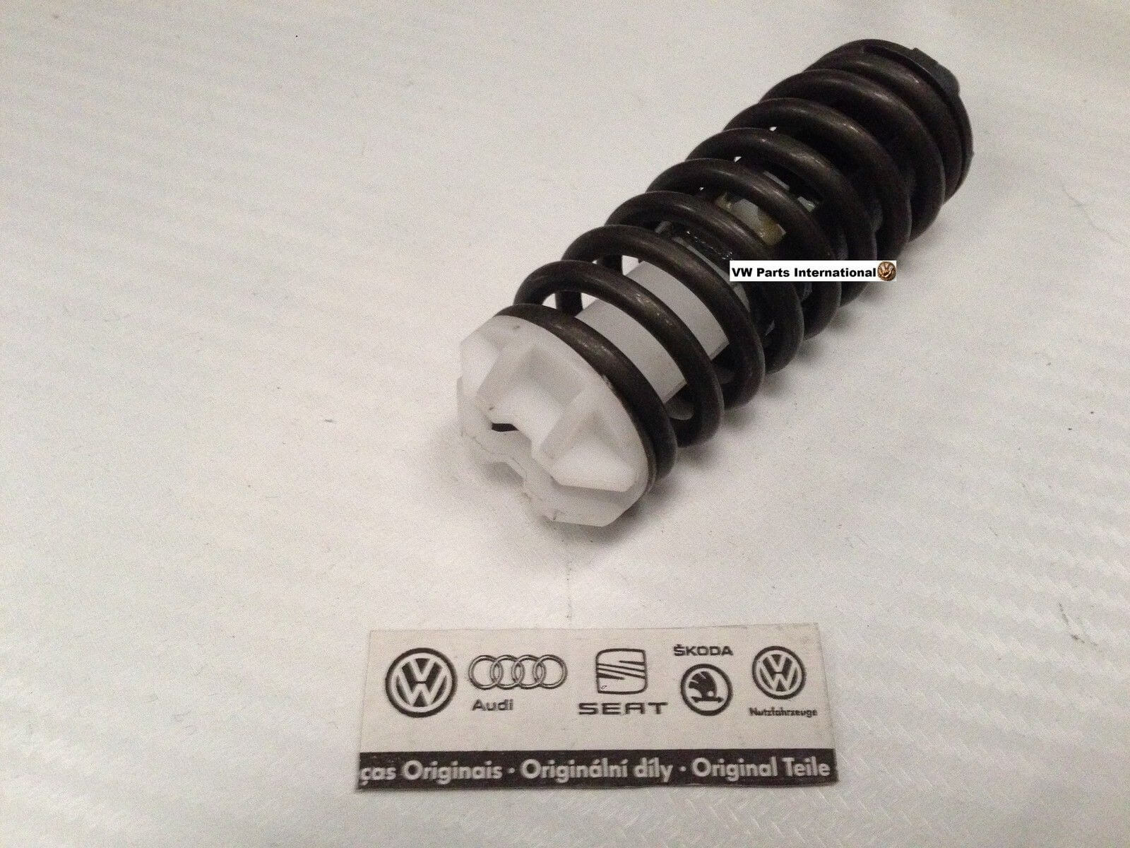 VW Golf MK4 GTI 20vt R32 Clutch Pedal Spring Fast Worldwide Shipping