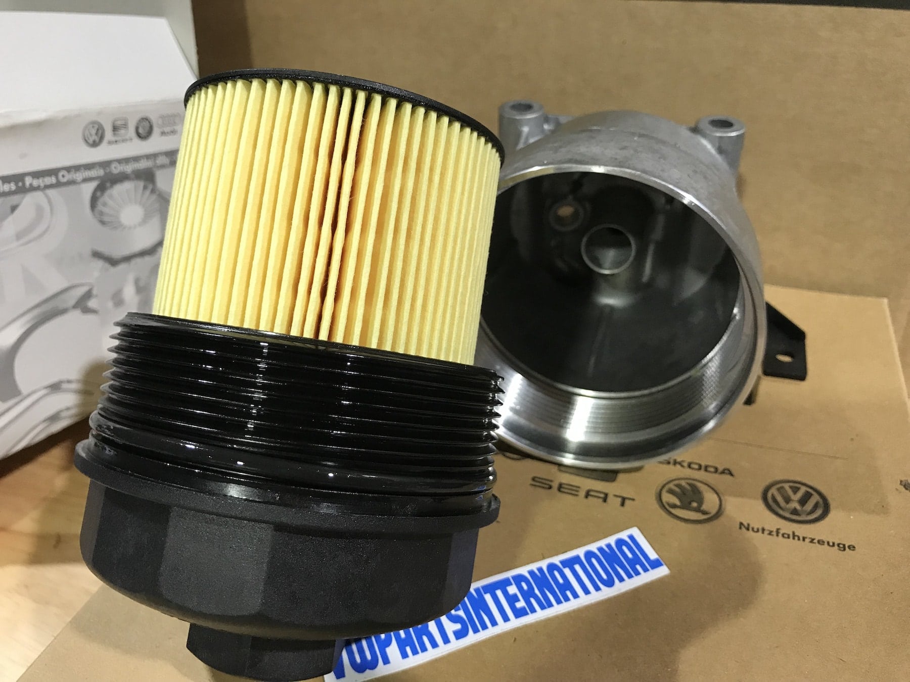 VW Golf MK3 VR6 Complete Oil Filter Housing Flange With Filter Gaskets