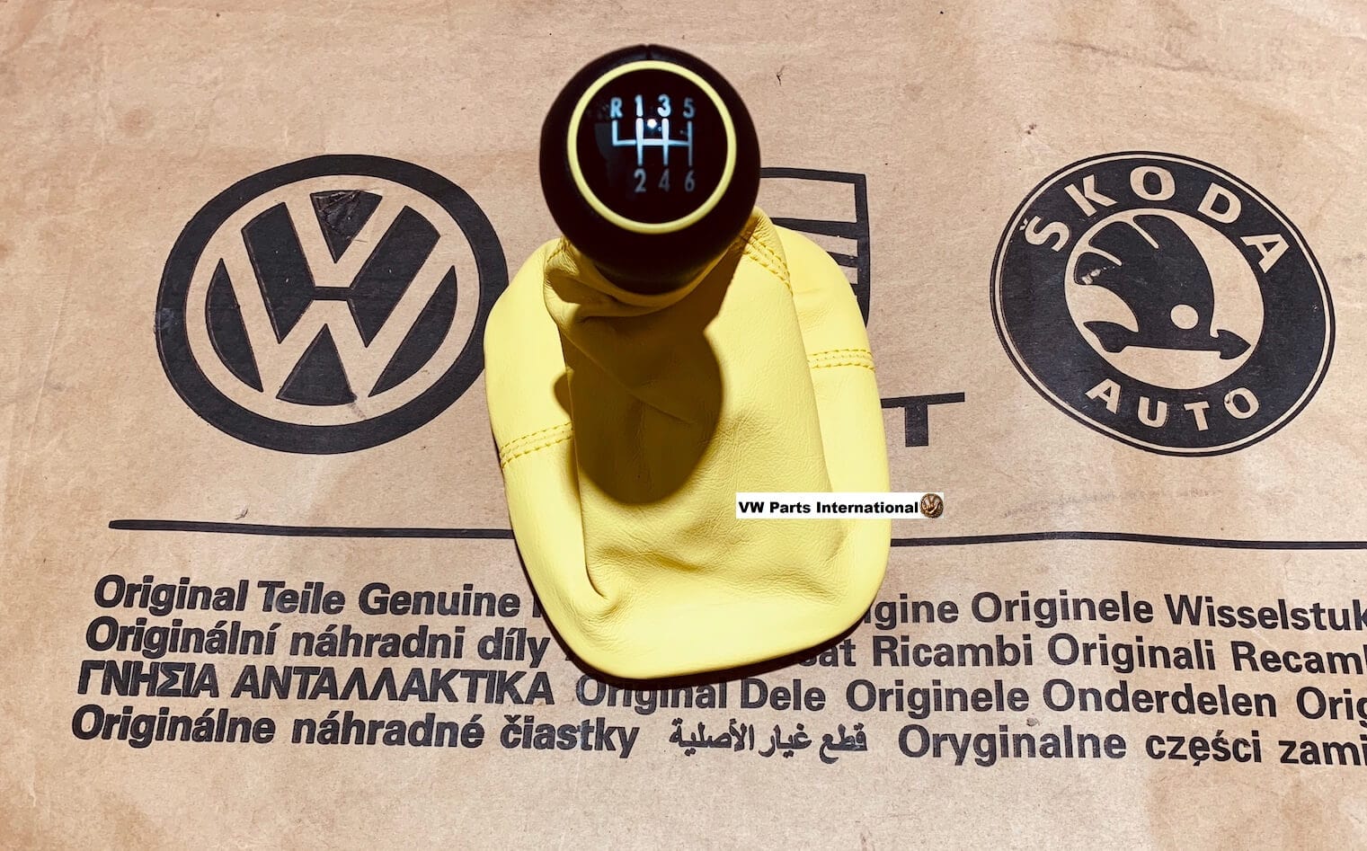 VW Golf MK4 Bora 6 Speed Gear Knob with Leather Colour Concept Yellow