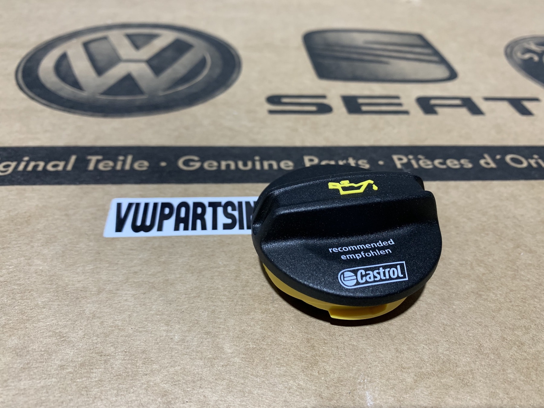 VW Golf MK7 R GTI Clubsport TDI GTD Engine Oil Filler Cap Castrol Oil Cover OEM eBay