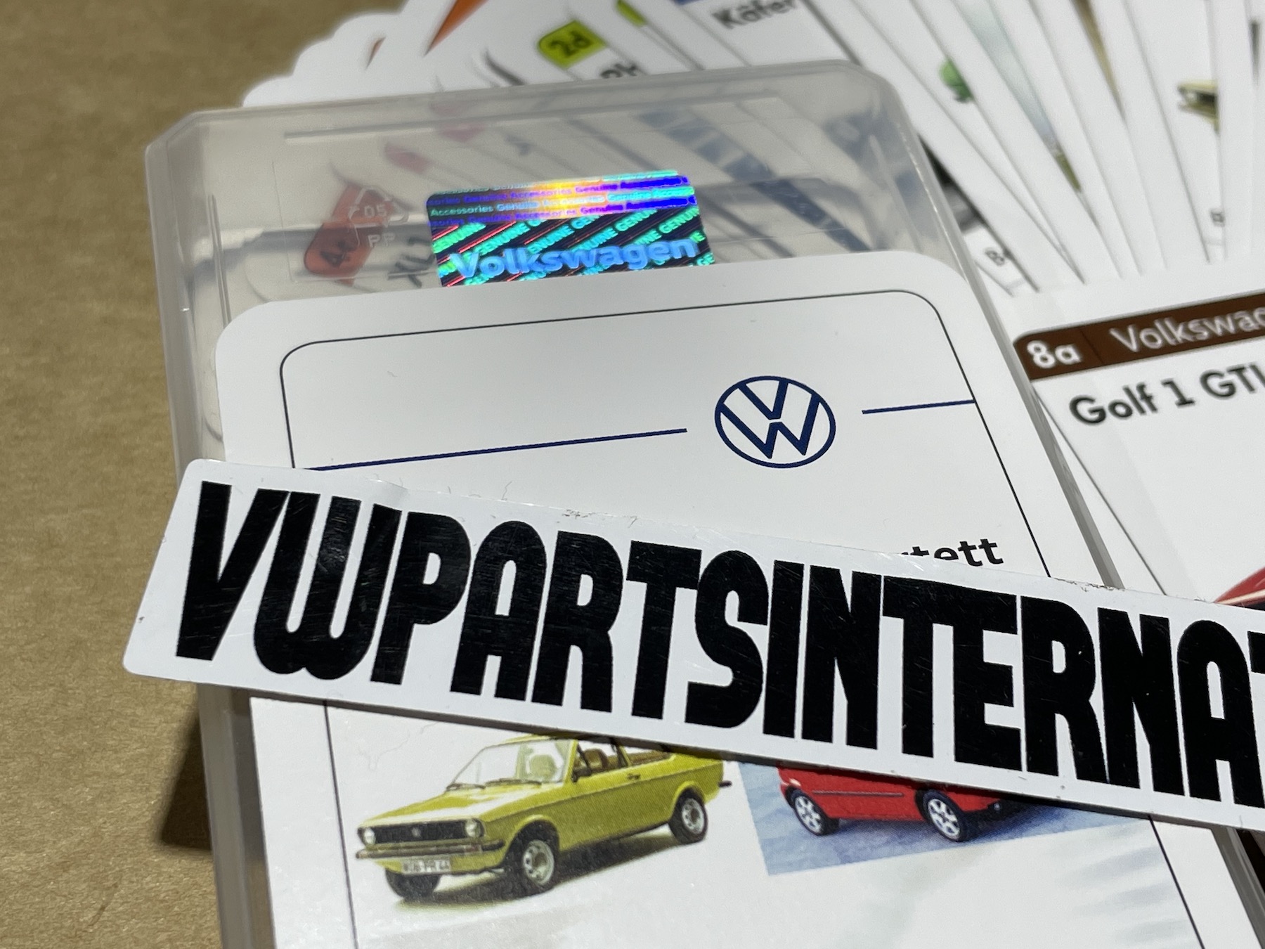 Gioco Di Carte Volkswagen Quartett – 32 Carte Con Modelli Dal 1950 Al 2023, Per Adulti E Bambini
