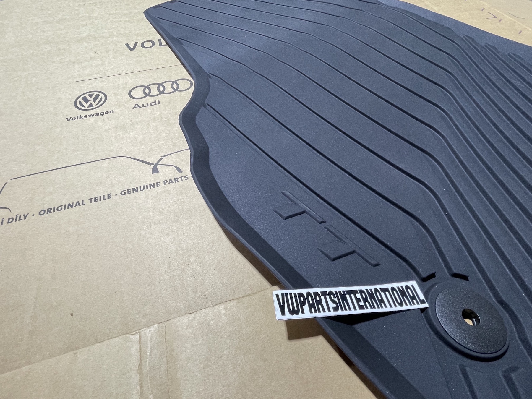 Audi TT MK3 Floor Foot Mats All Weather Rubber Carpet Protection Feet