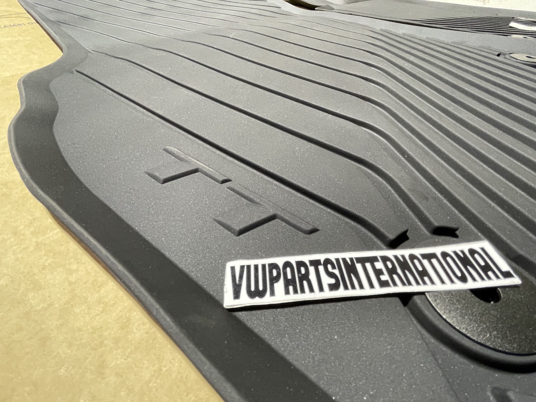 Audi TT MK3 Floor Foot Mats All Weather Rubber Carpet Protection Feet