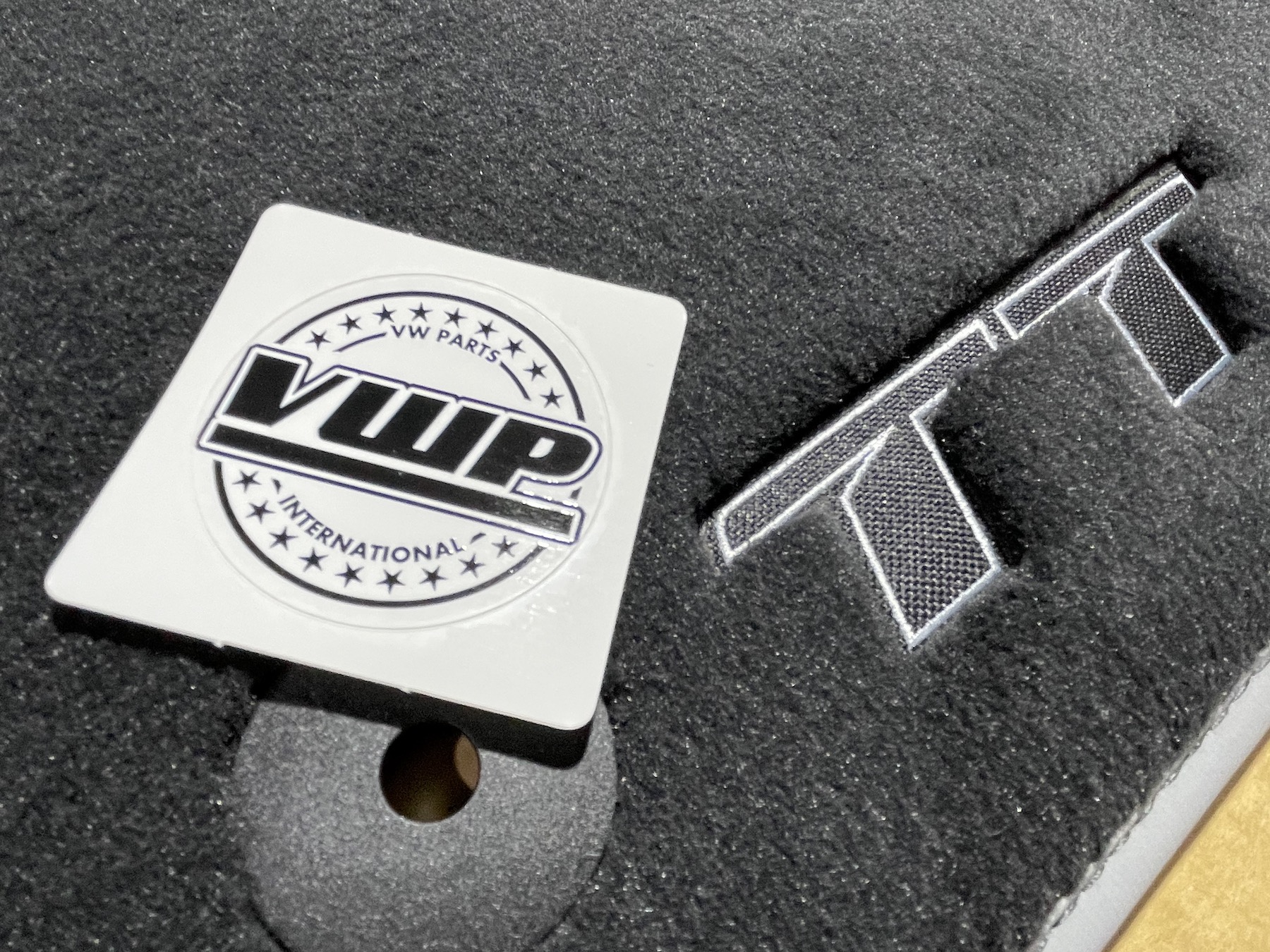 Audi TT MK3 Carpet Floor Mats Carpet Protection Feet Pads Original OEM