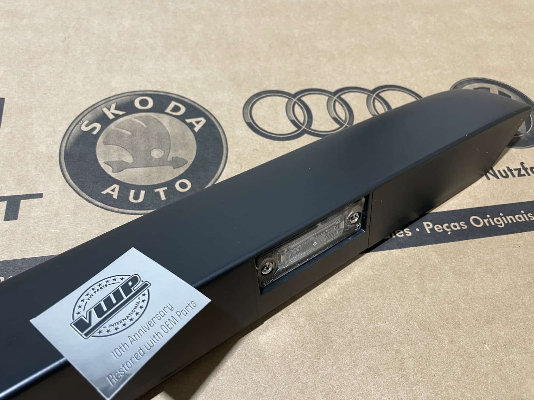 VW Transporter T5 Bus Tailgate Rear Number Plate Light Housing New