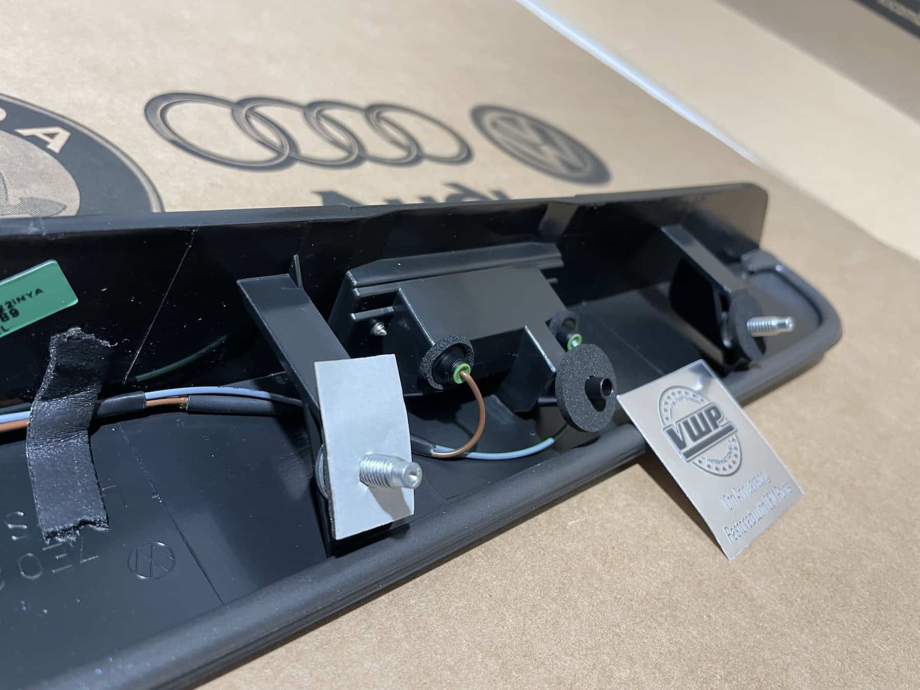 VW Transporter T5 Bus Tailgate Rear Number Plate Light Housing New