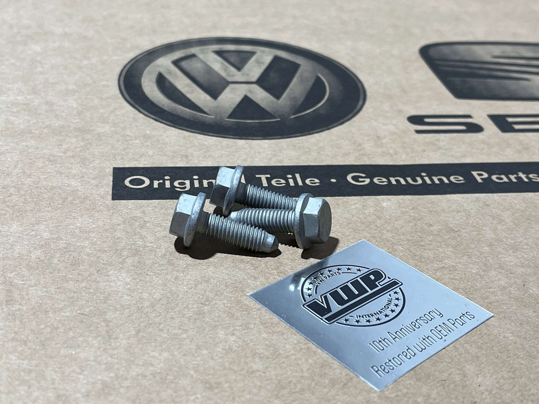 VW Golf MK5 MK6 MK7 GTI TDI R Scirocco Front Strut Top Mount Bolts 26mm