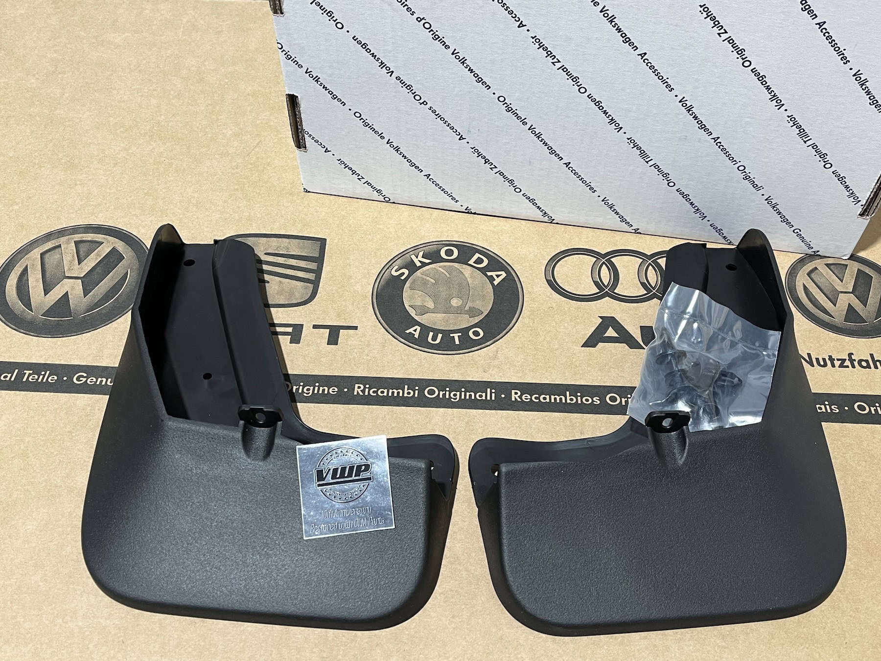 VW Tiguan 5NZ Front Mud Flaps Splash Guards New Genuine OEM Volkswagen