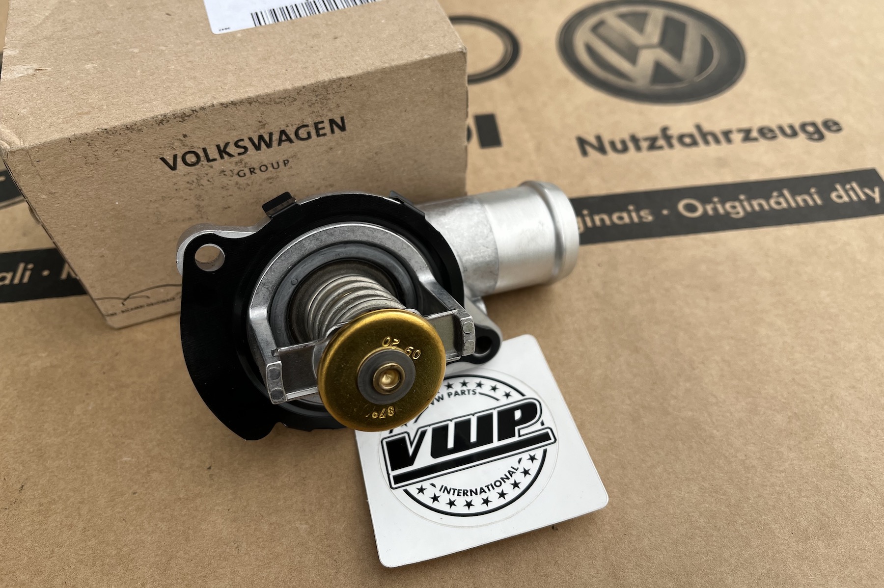Thermostat Box 1313546 THERMOSTAT New Genuine Part | Deutsche Parts