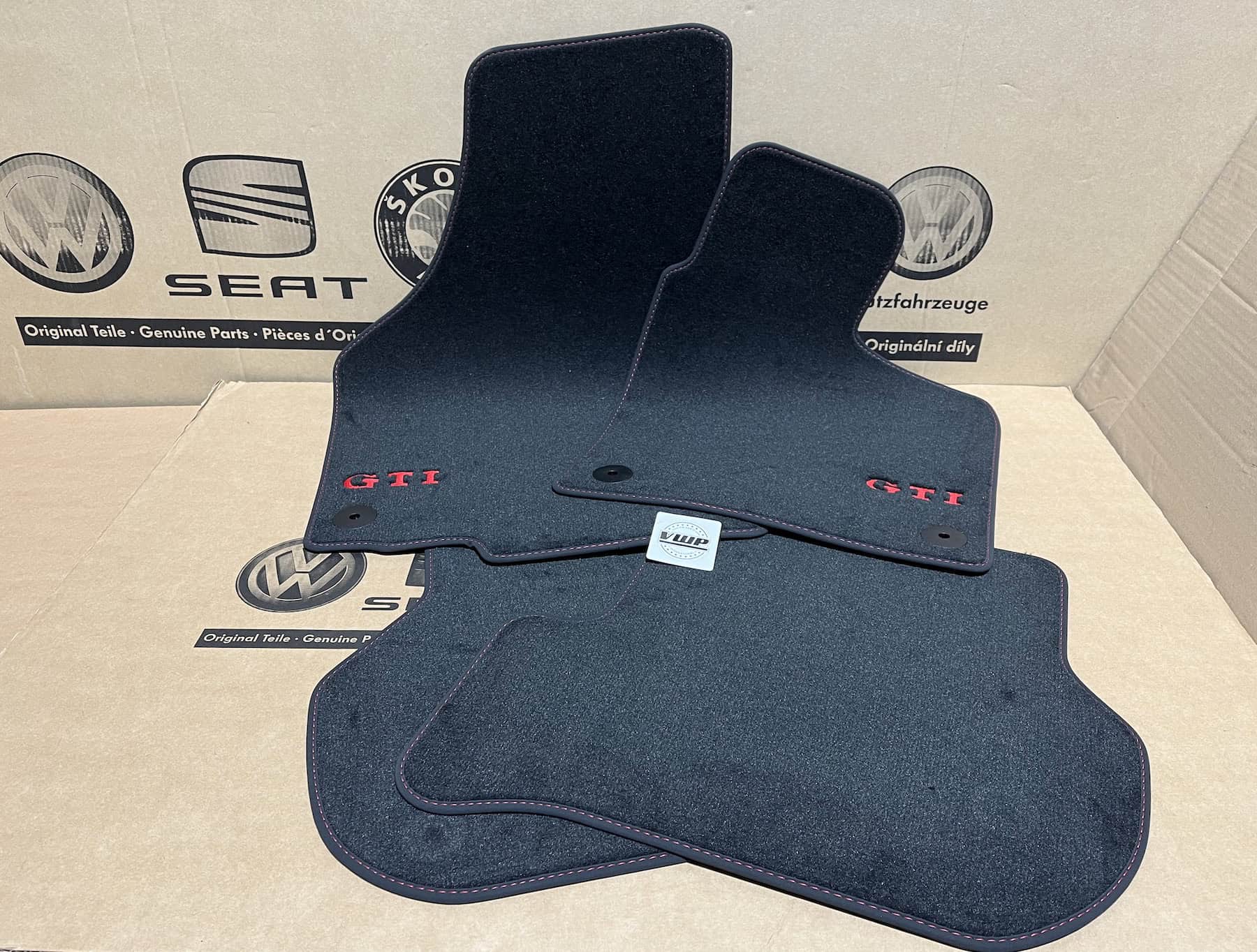 VW Golf MK5 MK6 GTI Carpet Floor Foot Mats with Embroidered Red GTI