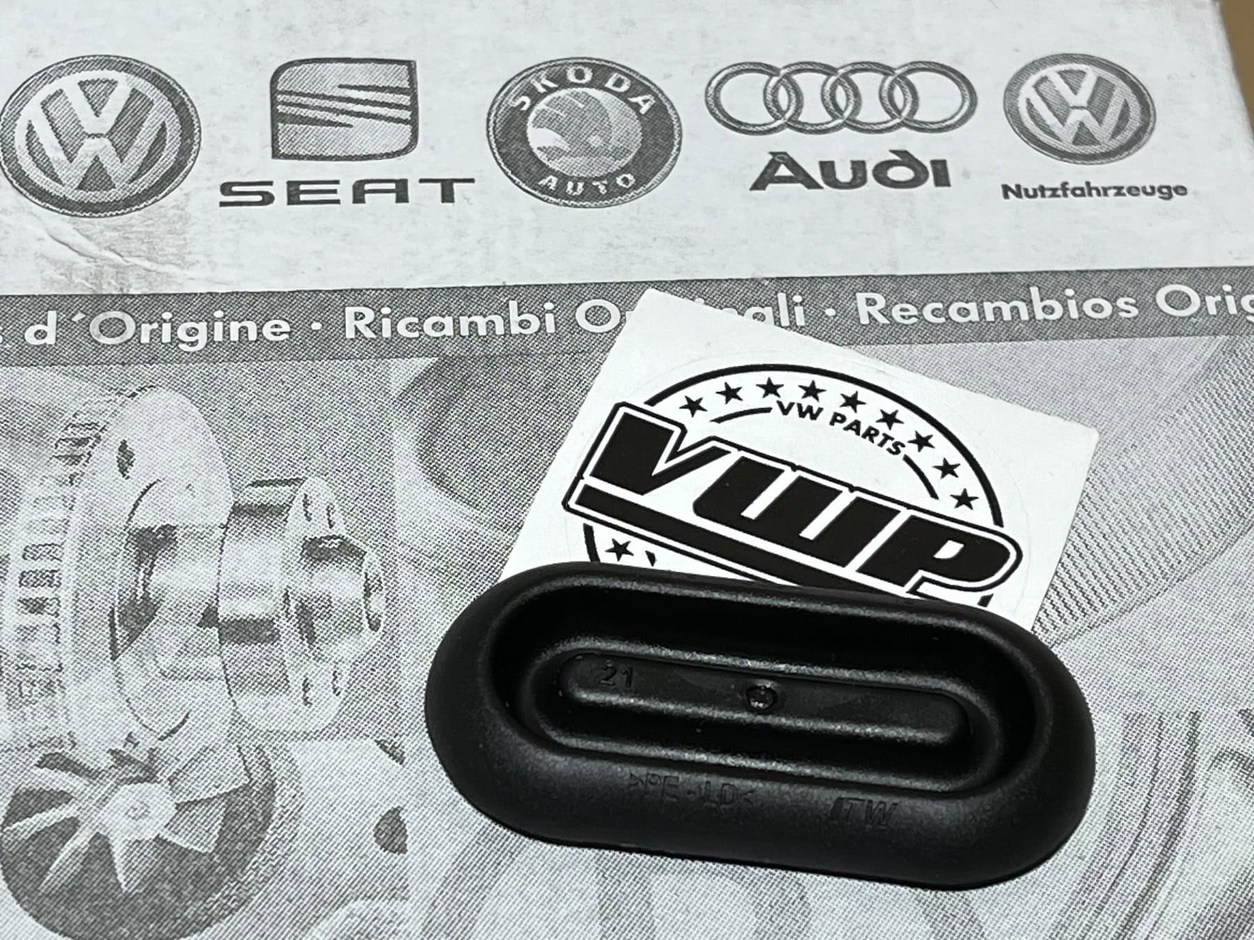 VW Golf MK5 MK6 MK7 Scirocco Floor Pan Chassis Bung Plug Grommet 15 ...