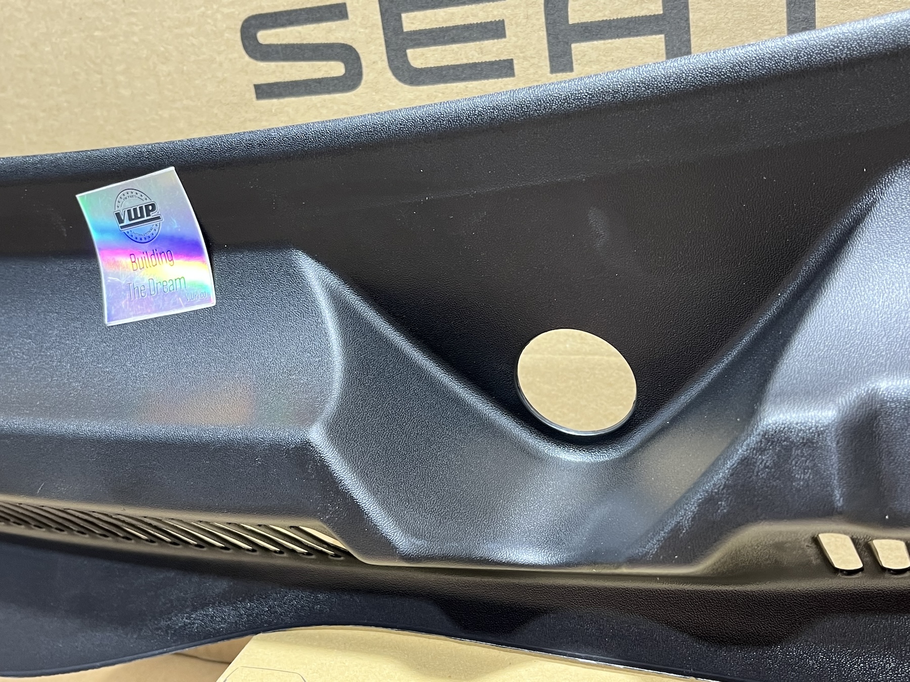 VW Golf MK4 R32 GTI Bora TDI Windscreen Scuttle Tray Rain Water 